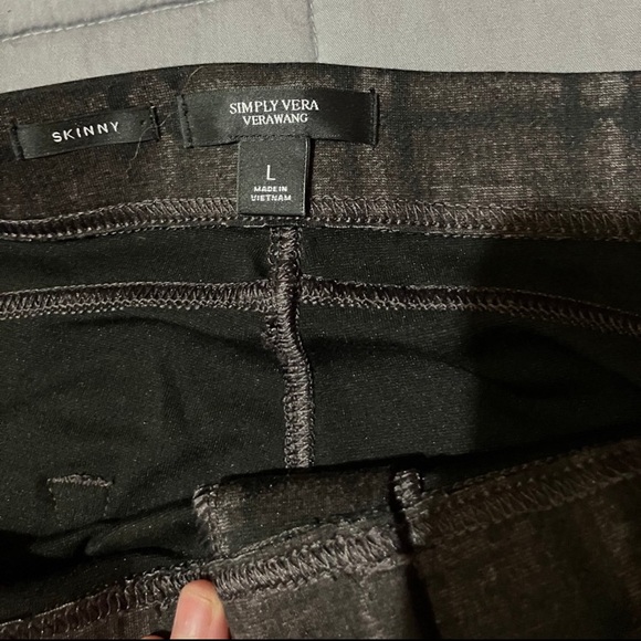 Simply Vera Wang Skinny Pants - Subtle Brown Plaid Size Large - Picture 4 of 4